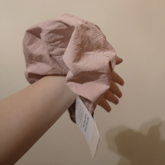Sheertex Jumbo Scrappie Scrunchie Chouchou Large in Light Pink Nude Colour - Picture 4 of 9